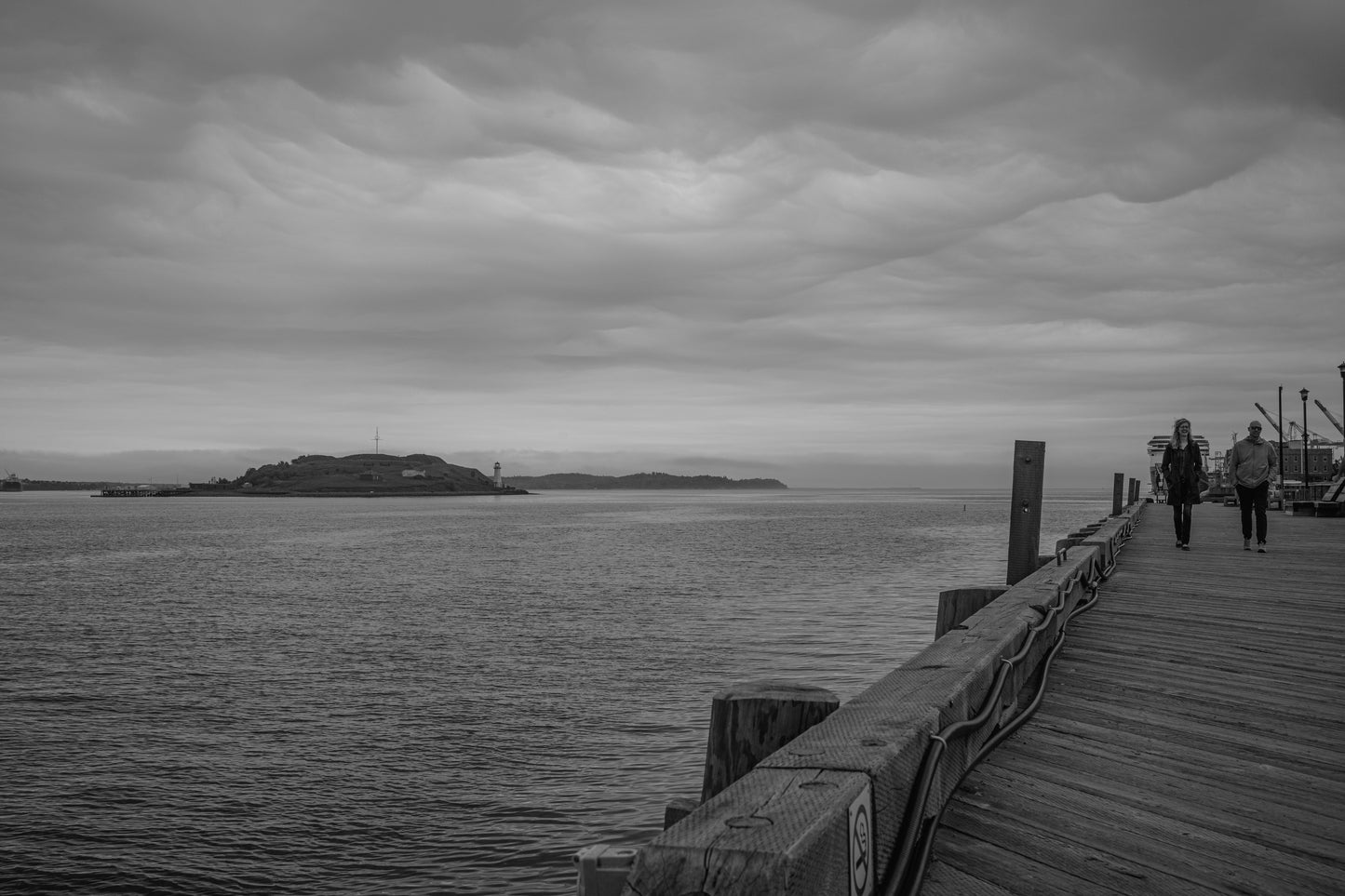 Taken at f/4, M10