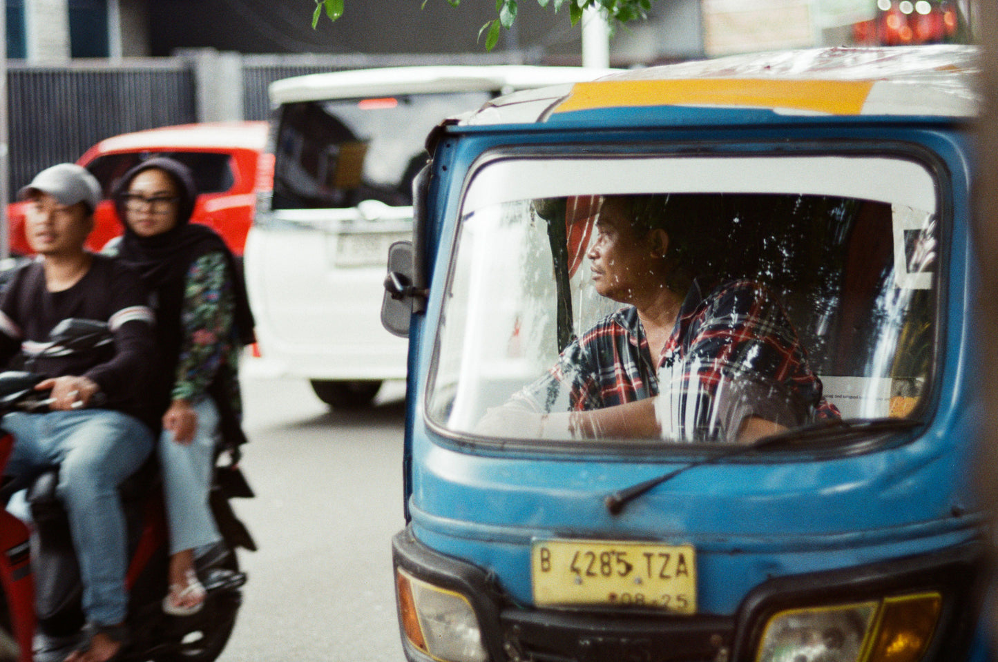 Light Lens Lab 75mm, Light Lens Lab 75mm f/2, Light Lens Lab SPII, Light Lens Lab 75mm f/2 SPII, Light Lens Lab 75 SPII. Light Lens Lab 75mm, 75mm lens, 75mm Leica, Leica M, Leica Camera, Leica lenses, Leica 75mm lenses.